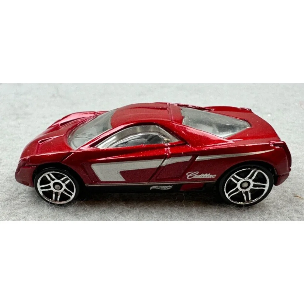 Hot Wheels 2002 Cadillac CEN, Metal Flake Red, 2011-10 pack,‎ Metal Body, #482